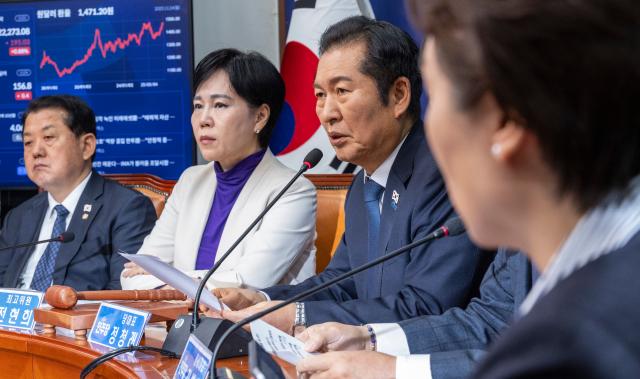 더불어민주당 정청래 대표가 24일 국회에서 열린 최고위원회의에서 발언하고 있다사진연합뉴스