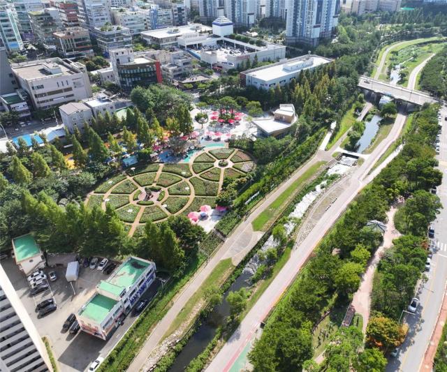 기장군 좌광천 지방정원 모습.[사진=기장군]