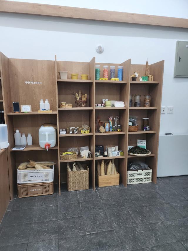 희망리턴패키지 지원기업 둥근네모 일회용품 없는 제로웨이스트 반찬가게 ‘오늘만큼’ 론칭