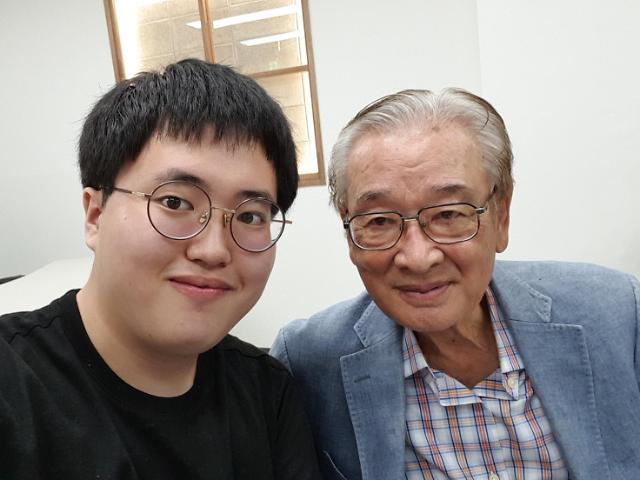사진 김호이 기자 베우 이순재와