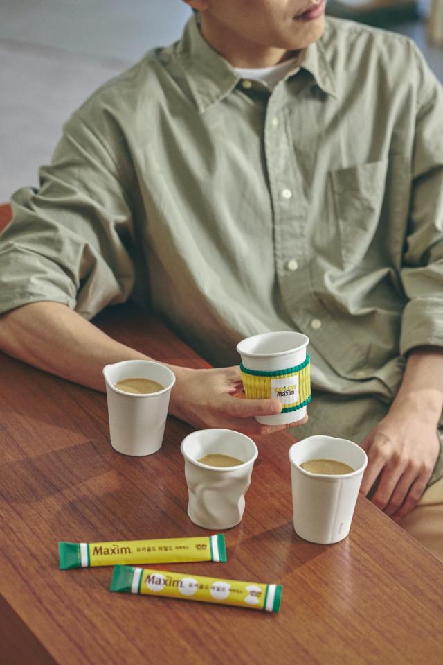 맥심의 ‘MCTIMaxim Cup Type Indicator 컵 시리즈 사진동서식품