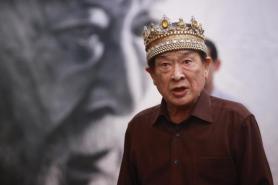 Sitcom at 70 and stage at 90, Koreas eternal actor Lee Soon-jae