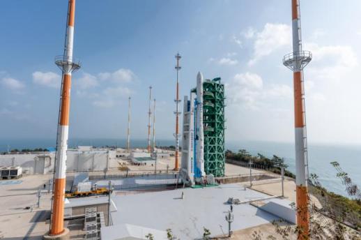 누리호, 강풍주의보 발효로 일부 점검 26일 오전에