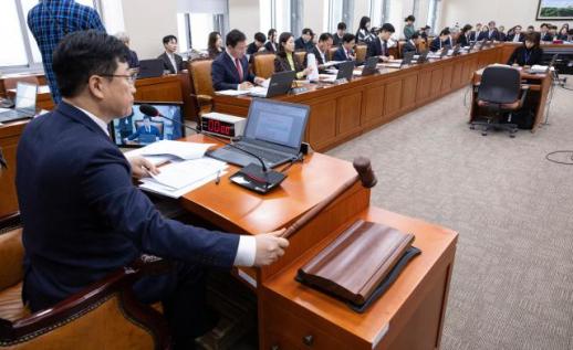 당정 임금 체불·캄보디아 사태 근절 등 민생 정책 연내 처리하기로