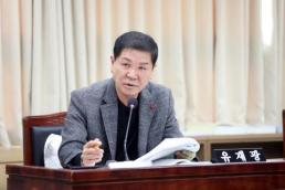 금거북이·세한도…이배용, 김건희 청탁 의혹 속 특검 재출석