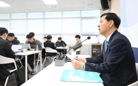 Seoul wields strongest-yet rhetoric to reverse KRW slide toward historic lows