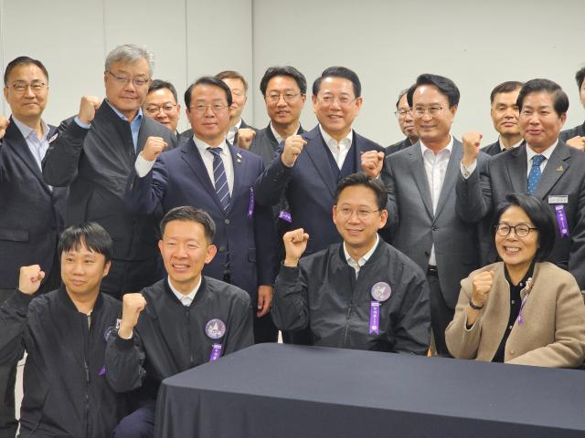 김영록 전라남도지사는 27일 한국형발사체 ‘누리호’ 4차 발사 성공을 축하 했다사진전남도