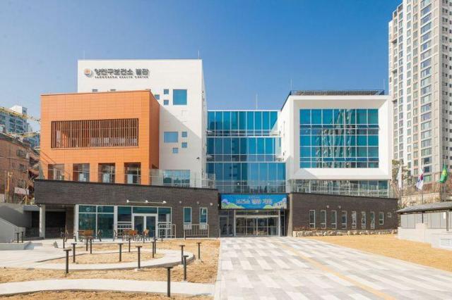 신월·신정권 보건복지 거점 역할을 수행하기 위해 지난 3월 문을 연 양천구 보건소 별관 사진양천구청