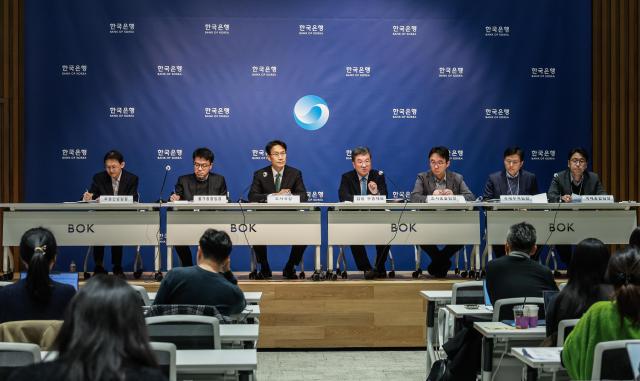 27일 오후 서울 중구 한국은행에서 열린 경제전망 설명회 사진한국은행