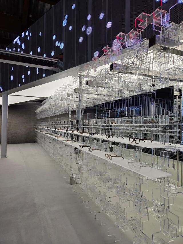 단순 전시장 개념을 넘어 방문객이 체험하고 즐길 수 있는 복합 공간으로 구성됐다 사진블루엘리펀트