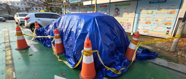 청주에서 장기실종된 여성의 차량이 27일 충북경찰청 주차장에 보관돼 있다 사진연합뉴스