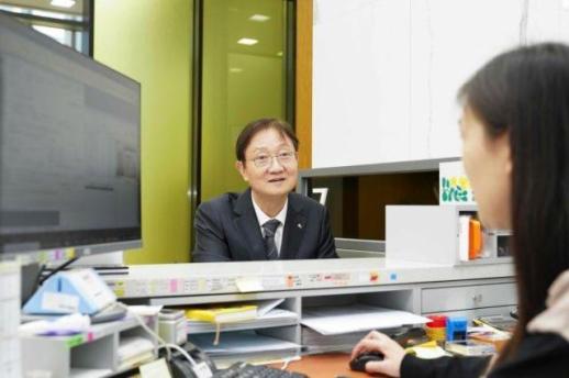 [오프더레코드] 디지털로 충분하다는 증권사…애물단지 된 점포