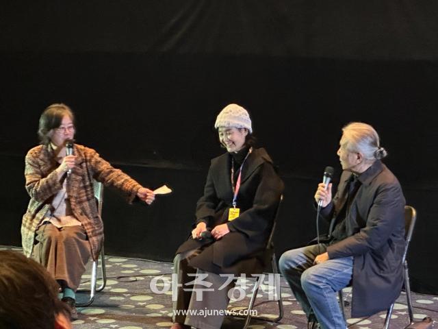 모더레이터 이숙경 감독왼쪽부터 최정단 감독 제작자 현광일 이사 사진최송희 기자