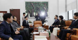 [패션 뉴스픽] 삼성패션디자인펀드, 비이커 청담점서 제이든 초 전시 外