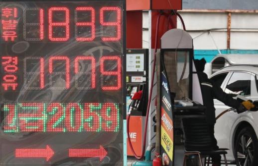 [종합] 11월 소비자물가 2.4%↑…석유류 영향에 3개월 연속 2%대 상승