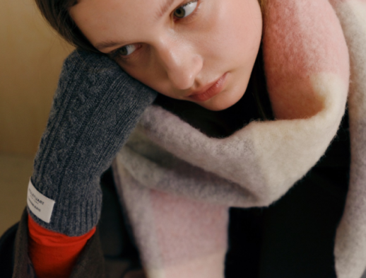 LF, 한파에 머플러·장갑 매출 껑충…전년比 최대 115%↑