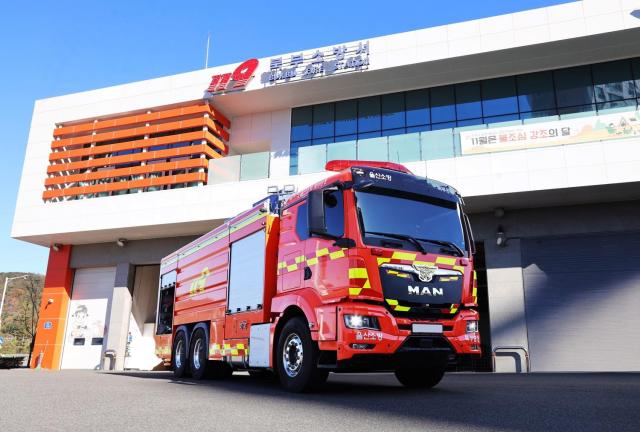  뉴 MAN TGS 6x4 캡섀시 대형물탱크 소방차 