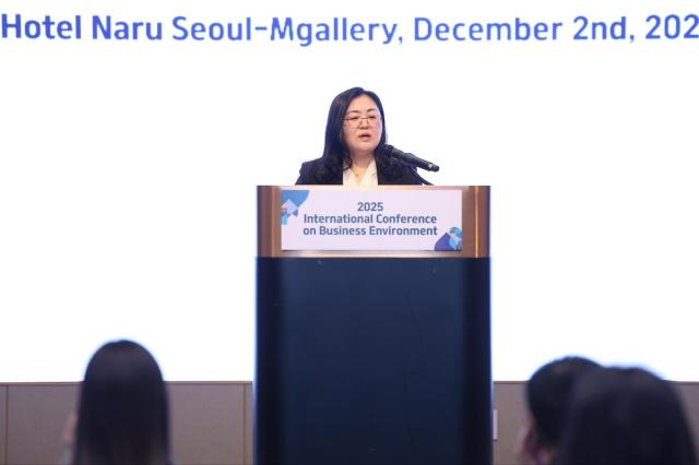 법무부가 2일 서울 마포구 호텔 나루 컨퍼런스룸에서 2025년 기업환경개선 국제컨퍼런스를 개최했다 사진연합뉴스