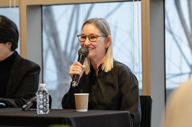 나야 마리 아이트 사진민음사 