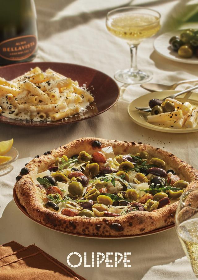 CJ푸드빌의 신규 이탈리안 브랜드 ‘올리페페OLIPEPE’ 사진CJ푸드빌