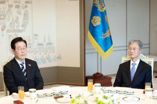 특검, 김건희 징역 15년·벌금 20억원 구형