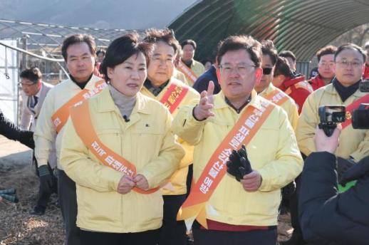 산림지역 찾은 이승돈 농진청장 영농부산물 파쇄지원에 최선