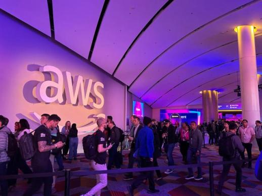 최대 60% 성능 향상…AWS, 차세대 컴퓨팅 칩 그래비톤5 공개