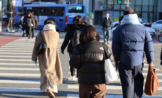 퇴근길 1~5cm 첫 눈 예보...서울시 강설 대응 1단계 발령