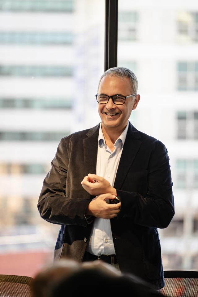 카멜 다우드 사진민음사 