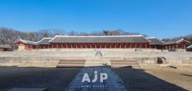 PHOTOS: Seouls royal shrine caught in clash between history and modernization