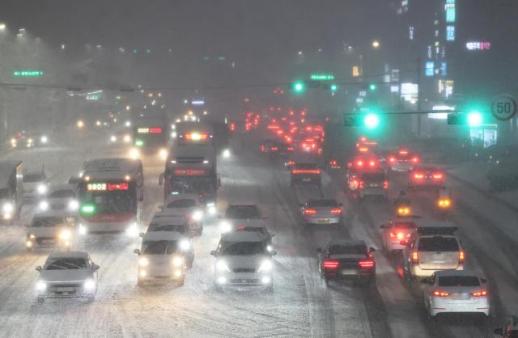 수도권·강원 대설 특보...중대본 1단계