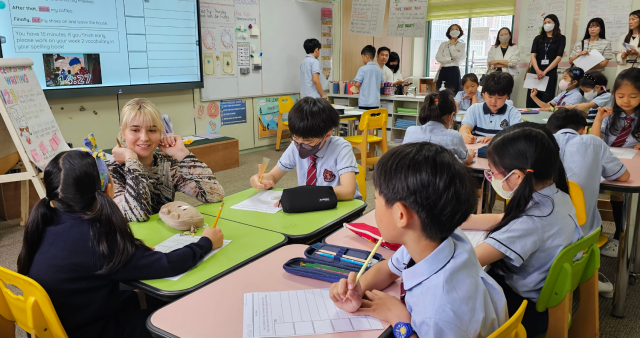 少子化下的"内卷" 韩国私立小学"摇号难"或加剧教育不平等