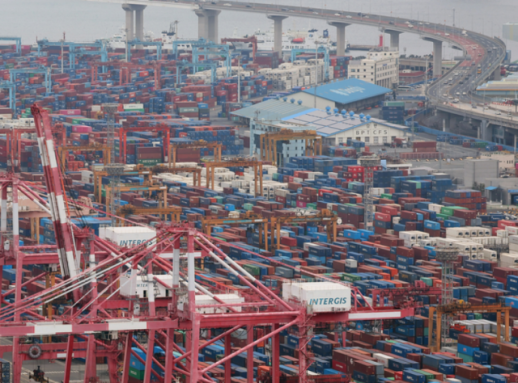 Koreas C/V surplus halves, outbound stock invest outsized inbound by a factor of 6