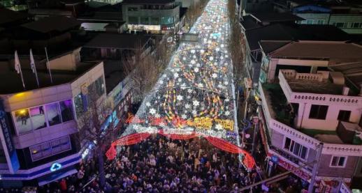 2026 화천산천어축제, 20일 선등거리 점등식으로 본격 시동