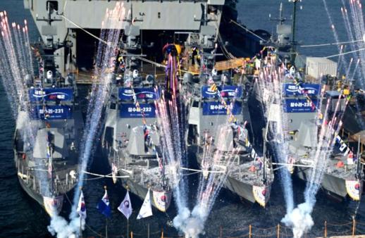 HJ중공업, 해군 신형고속정 4척 통합진수식 거행