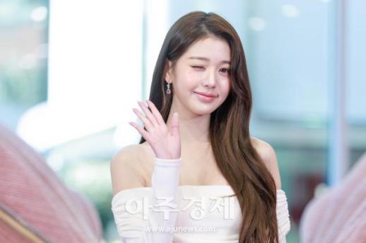 [포토] 장원영, 심쿵 윙크