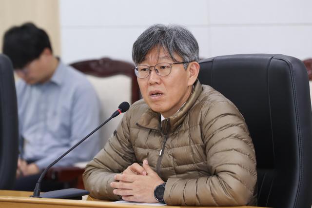 제1차 주택시장 및 공급대책 점검회의 주재하는 김이탁 국토부 1차관 사진국토교통부