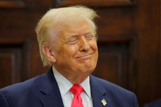 트럼프 엔비디아 H200칩 중국 수출 허용...시진핑에 통보