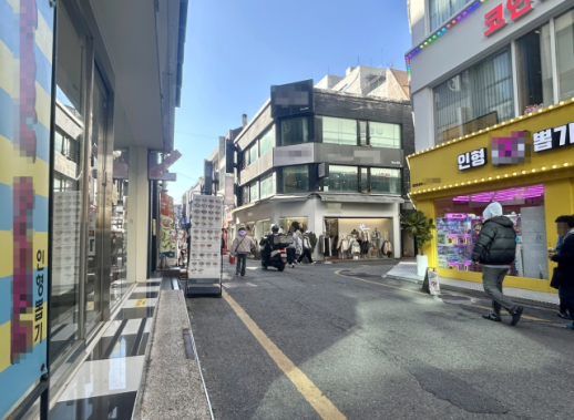 韩国商业街空置率高企 无人店铺潮涌