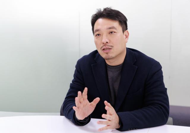이정수 플리토 대표가 아주경제와의 인터뷰에서 답변을 하고 있다 사진유대길 기자 dbeorlf123ajunewscom