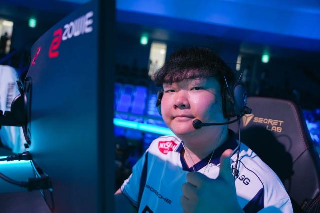 VCT 퍼시픽 시즌 어워드 올해의 전략가상을 수상한 DRX 마코 김명관
