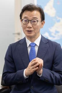 필리버스터 중 멈춘 본회의 2시간 만에 재개…여‧야 충돌 심화