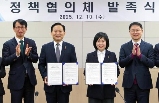 [속보] 과방소위, 허위조작정보근절법 與주도 통과…손배 최대 5배