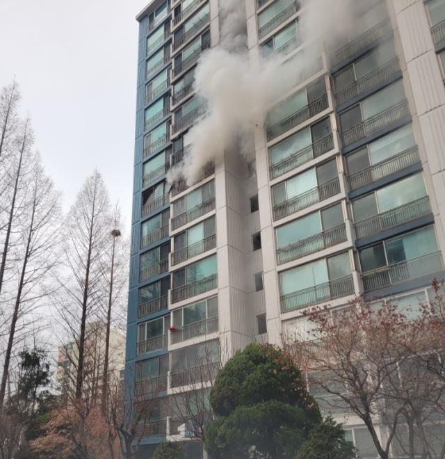 고양 일산동구 아파트 화재 사진경기도북부소방재난본부