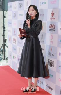 [포토] 이진주 아나운서, 2025 서울국제영화대상 레드카펫 MC