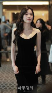 [포토] 이유비, 돋보이는 미모 (2025 서울국제영화대상)