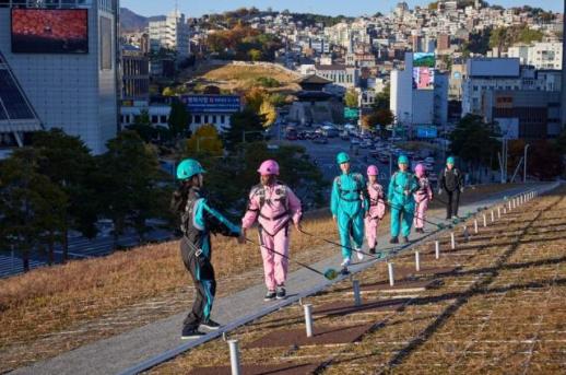 서울 하늘 걷는 어트랙션 DDP 루프탑 투어, 만족도 97% 기록