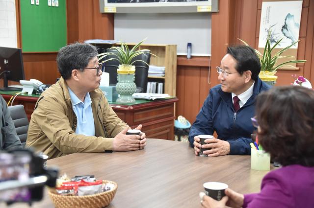 [로컬FOCUS] 사회적 외로움 대응… 고립 심화 전방위 협력