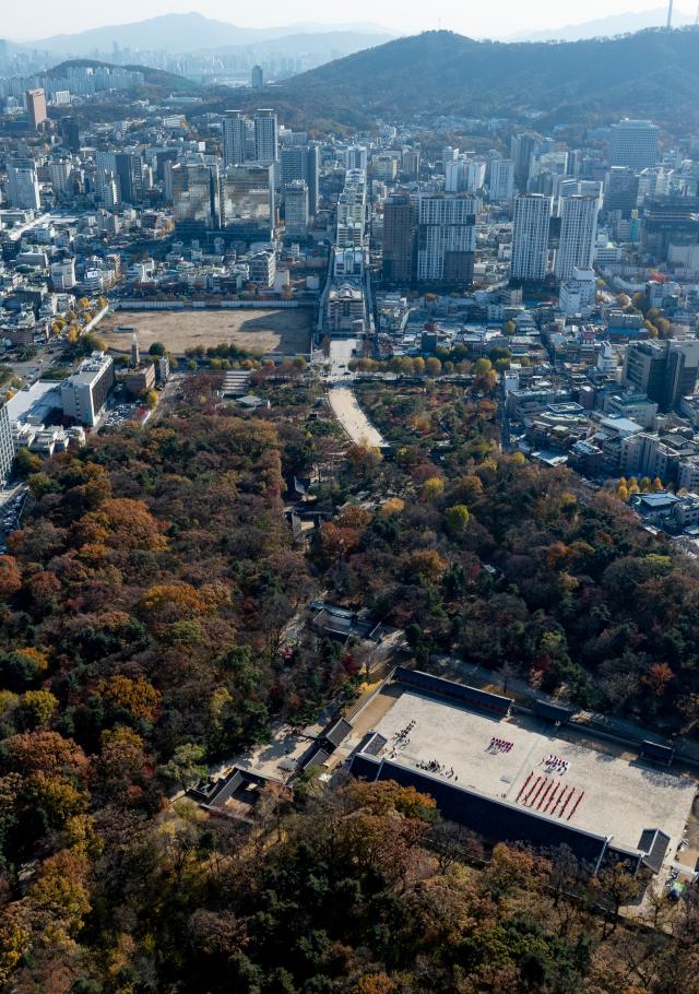 서울 종로구 종묘 너머로 세운4구역 재개발 지구가 보이고 있다 사진연합뉴스