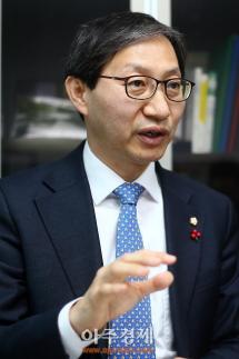 마약합수단 내홍 격화...백해룡 임은정, 현장 수사 기초도 몰라 비판